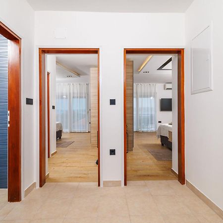 Apartment Mladen Crikvenica Exteriör bild
