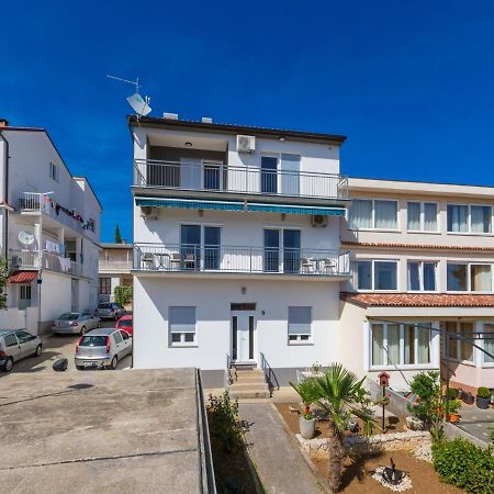 Apartment Mladen Crikvenica Exteriör bild