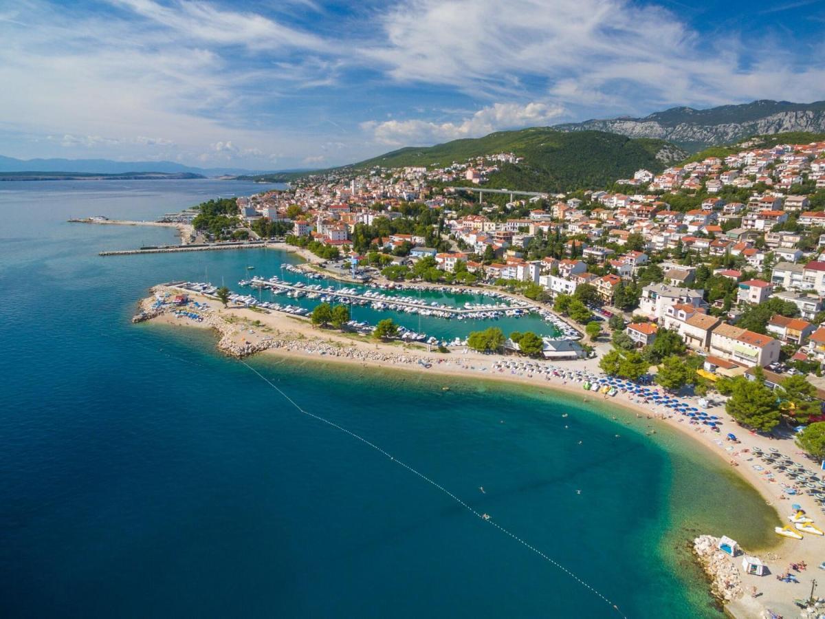 Apartment Mladen Crikvenica Exteriör bild